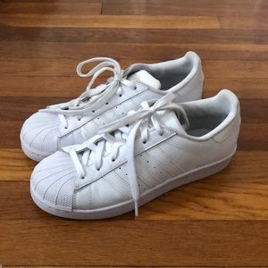 Adidas superstars